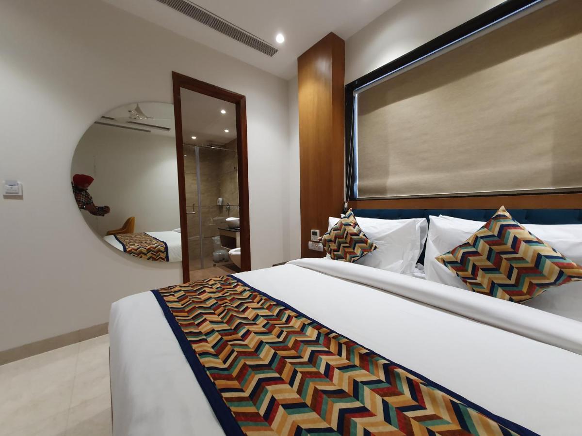 Hotel Classio Royale Amritsar Ngoại thất bức ảnh